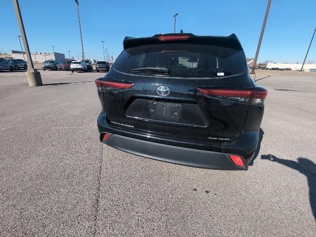 used 2023 Toyota Highlander car, priced at $36,250