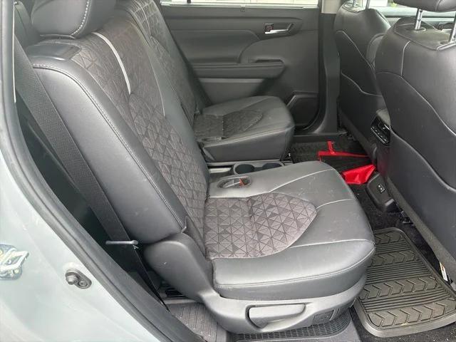 used 2024 Toyota Highlander Hybrid car, priced at $41,441