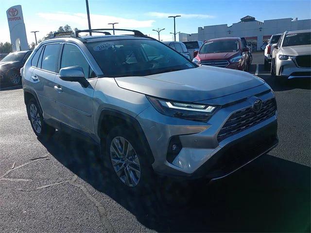 used 2025 Toyota RAV4 car