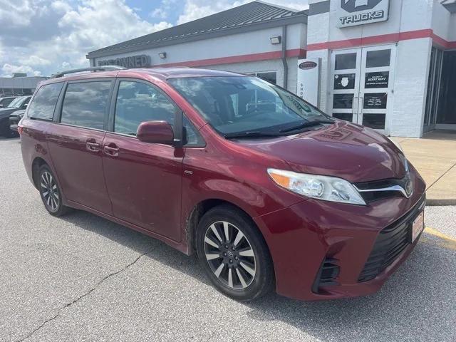 used 2018 Toyota Sienna car, priced at $18,950