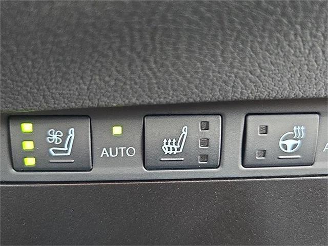 new 2025 Lexus ES 350 car, priced at $51,897