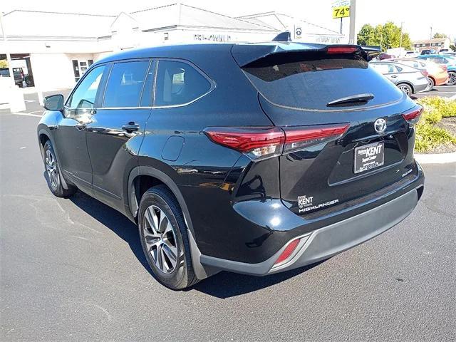 used 2023 Toyota Highlander car, priced at $35,995
