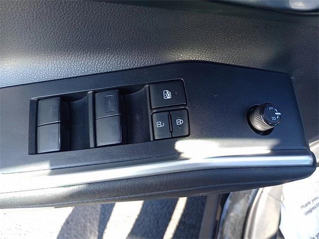 used 2023 Toyota Highlander car, priced at $35,995