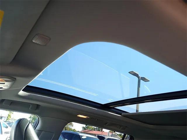 used 2021 Toyota Highlander car, priced at $32,985