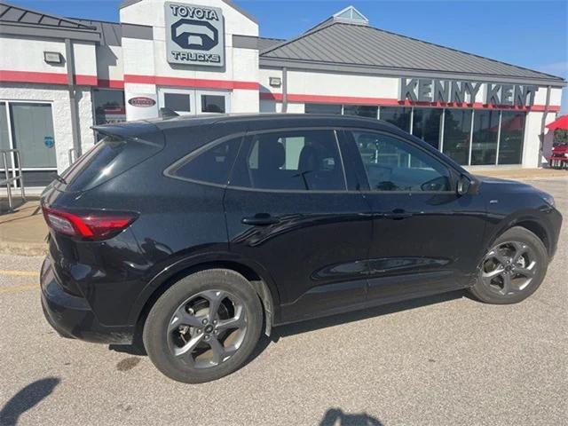 used 2023 Ford Escape car, priced at $25,315