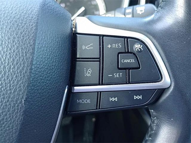 used 2022 Toyota Highlander car, priced at $36,493