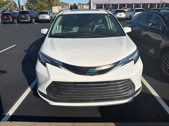 used 2021 Toyota Sienna car, priced at $36,950