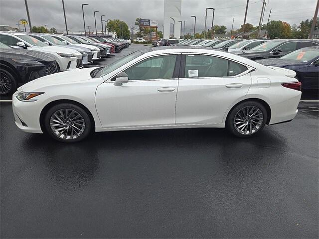 new 2025 Lexus ES 350 car, priced at $51,982