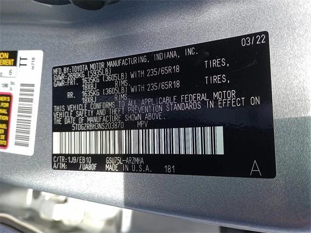 used 2022 Toyota Highlander car, priced at $33,387