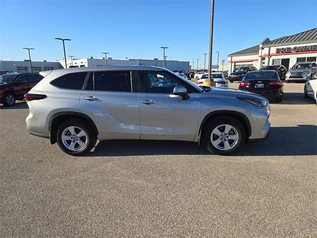 used 2024 Toyota Highlander car, priced at $37,450