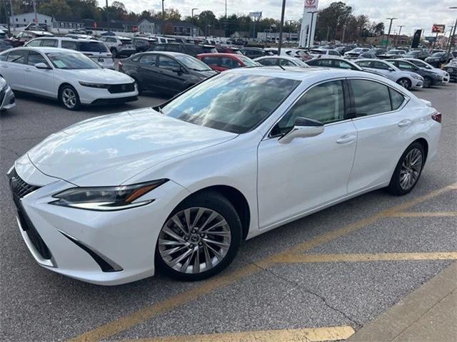 used 2023 Lexus ES 300h car, priced at $49,995