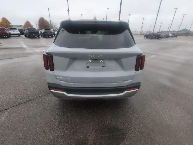 used 2025 Kia Sorento car, priced at $30,291