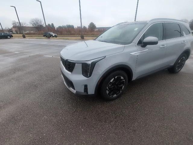 used 2025 Kia Sorento car, priced at $30,291