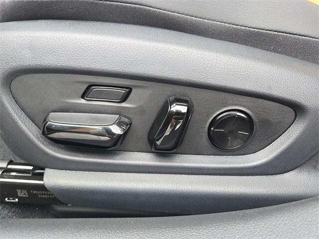 new 2025 Lexus ES 350 car, priced at $53,767