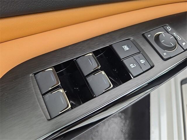 new 2025 Lexus ES 350 car, priced at $53,767