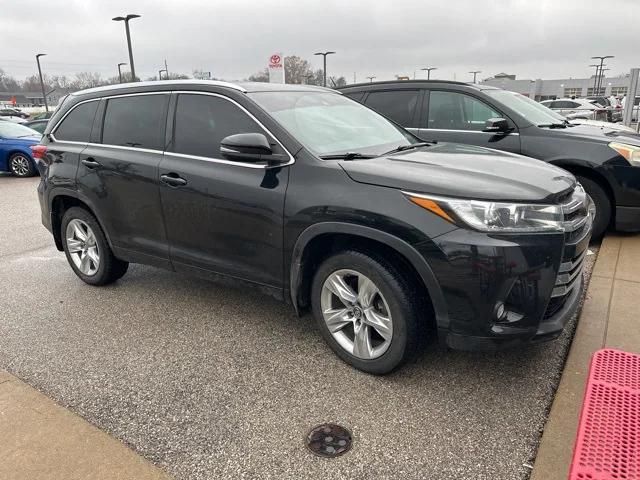 used 2018 Toyota Highlander car, priced at $22,250