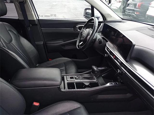 used 2024 Kia Sorento car, priced at $27,296