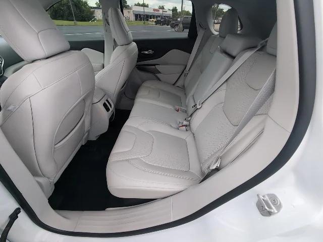 used 2021 Jeep Cherokee car, priced at $23,491