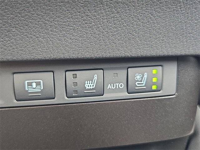 new 2025 Lexus ES 350 car, priced at $51,219