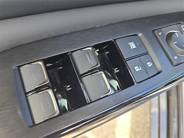 new 2025 Lexus ES 350 car, priced at $51,219