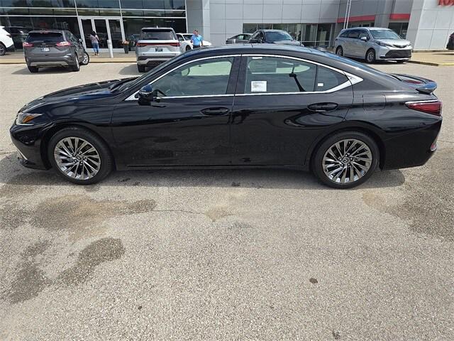 new 2025 Lexus ES 350 car, priced at $51,219