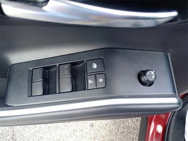 used 2022 Toyota Highlander car, priced at $37,392