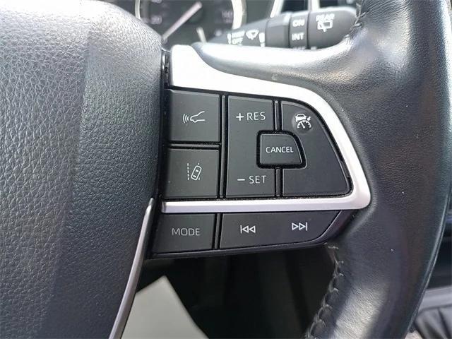 used 2022 Toyota Highlander car, priced at $37,392