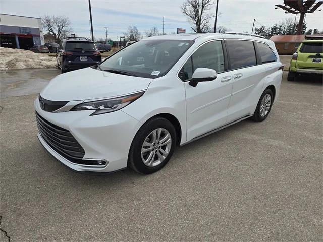 used 2022 Toyota Sienna car, priced at $45,550