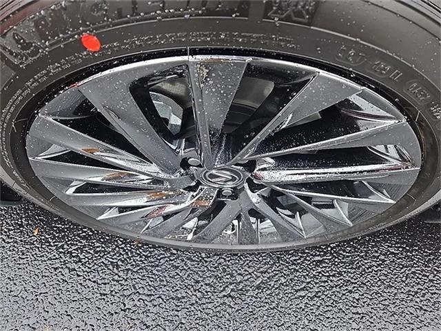 new 2025 Lexus ES 350 car, priced at $51,452