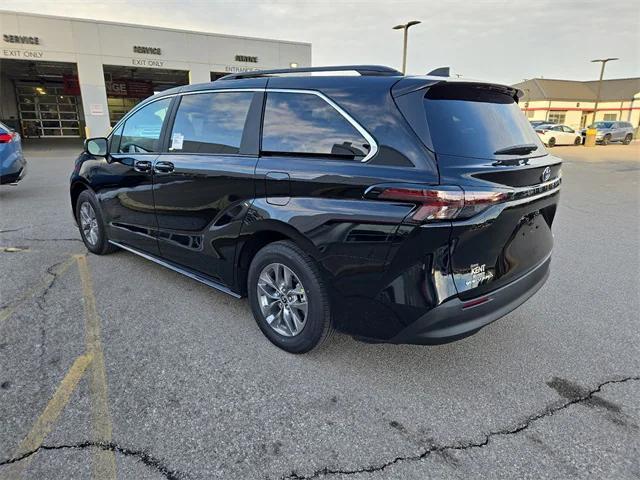 new 2025 Toyota Sienna car, priced at $43,095