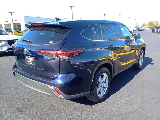 used 2025 Toyota Highlander car, priced at $35,985