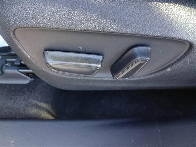 used 2025 Toyota Highlander car, priced at $35,985