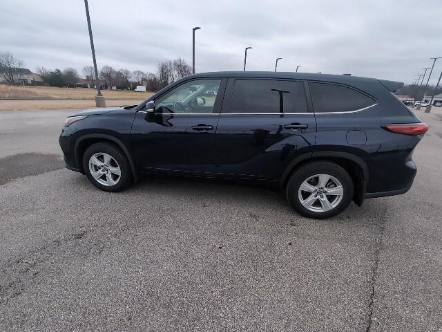 used 2023 Toyota Highlander car, priced at $29,995