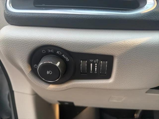 used 2018 Chrysler Pacifica car, priced at $13,950