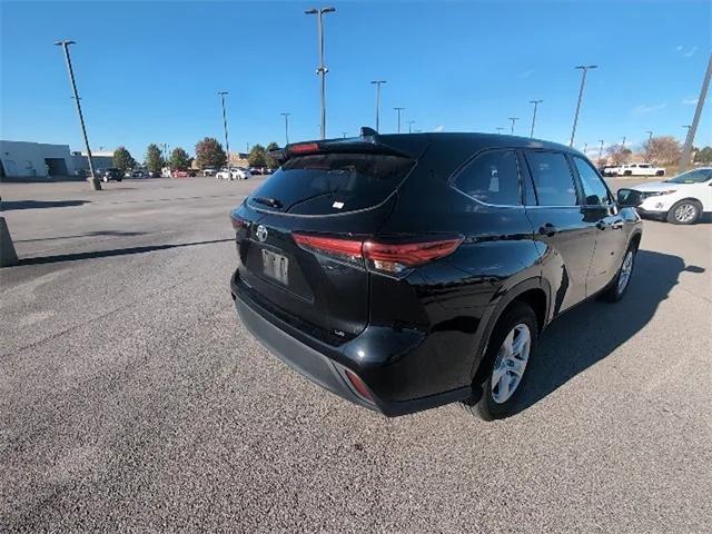 used 2023 Toyota Highlander car, priced at $35,450