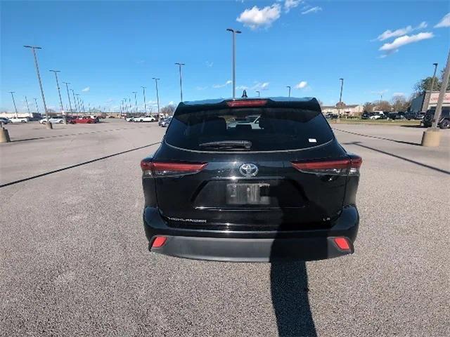 used 2023 Toyota Highlander car, priced at $35,450