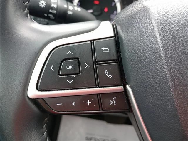 used 2023 Toyota Highlander car, priced at $33,993