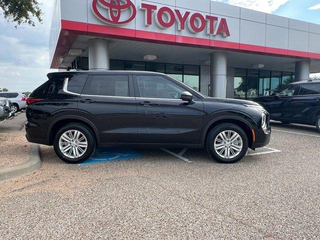 used 2024 Mitsubishi Outlander car, priced at $21,995