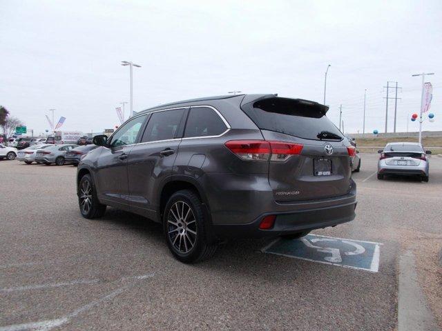 used 2017 Toyota Highlander car, priced at $18,995