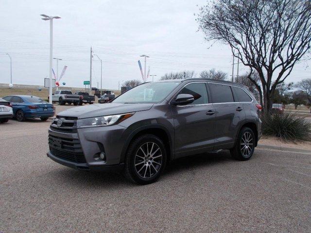 used 2017 Toyota Highlander car, priced at $18,995