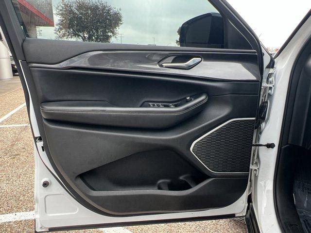 used 2022 Jeep Grand Cherokee L car