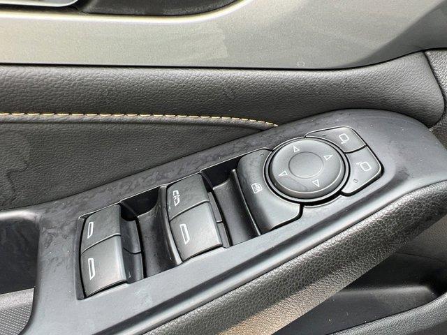 used 2021 Chevrolet Traverse car