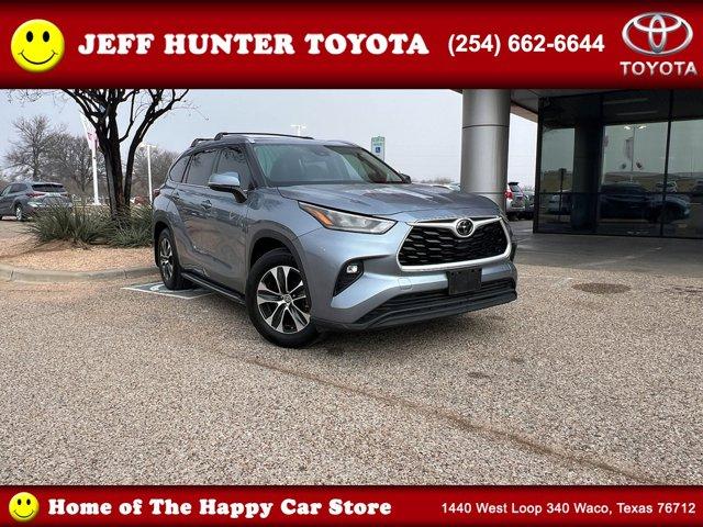 used 2020 Toyota Highlander car, priced at $32,995