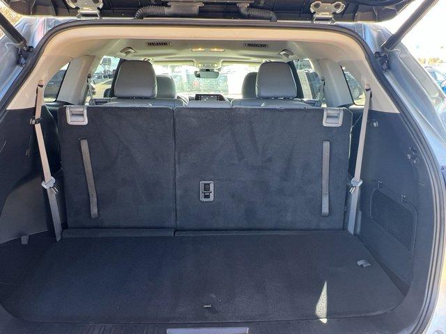 used 2021 Toyota Highlander Hybrid car, priced at $33,295