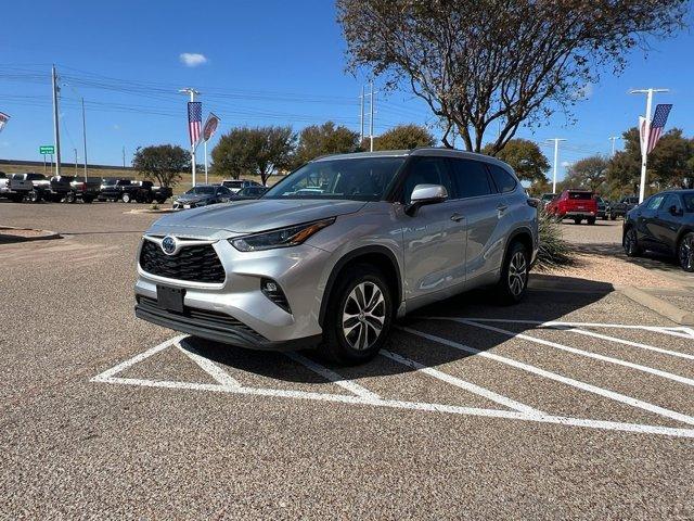 used 2021 Toyota Highlander Hybrid car, priced at $33,295