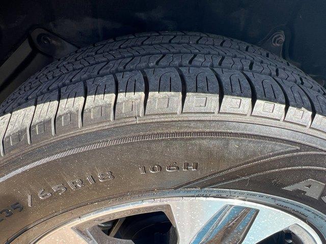 used 2021 Toyota Highlander Hybrid car, priced at $33,295