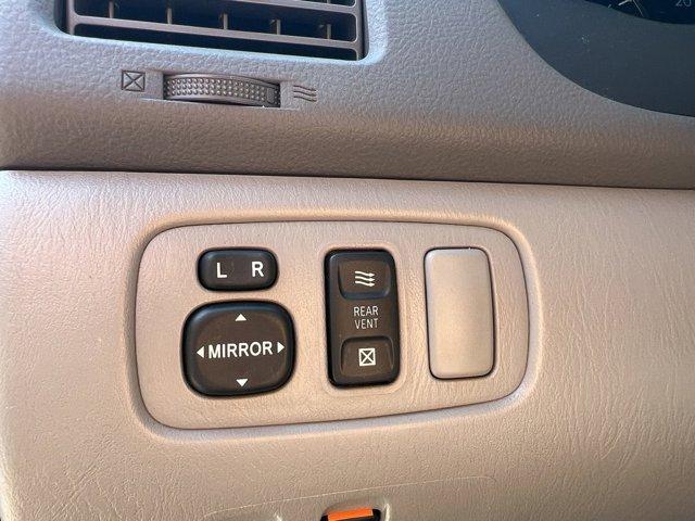 used 2007 Toyota Sienna car, priced at $12,995
