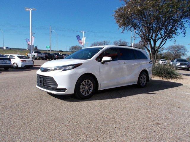 used 2022 Toyota Sienna car