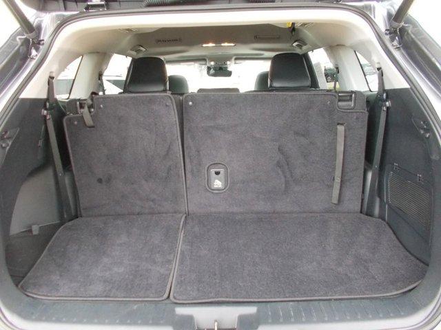 used 2023 Toyota Highlander car, priced at $35,995