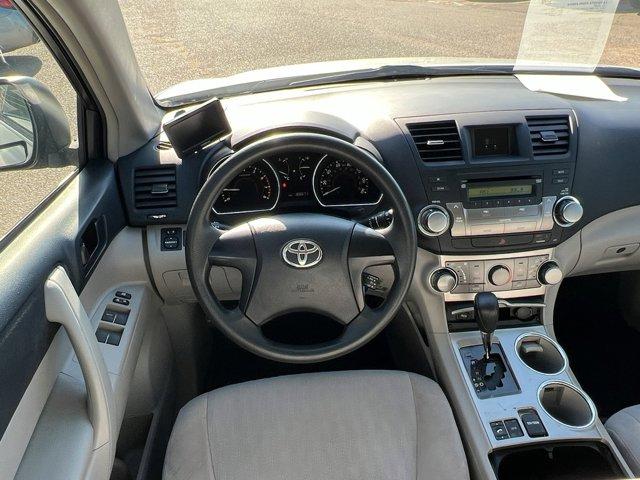 used 2012 Toyota Highlander car, priced at $11,995